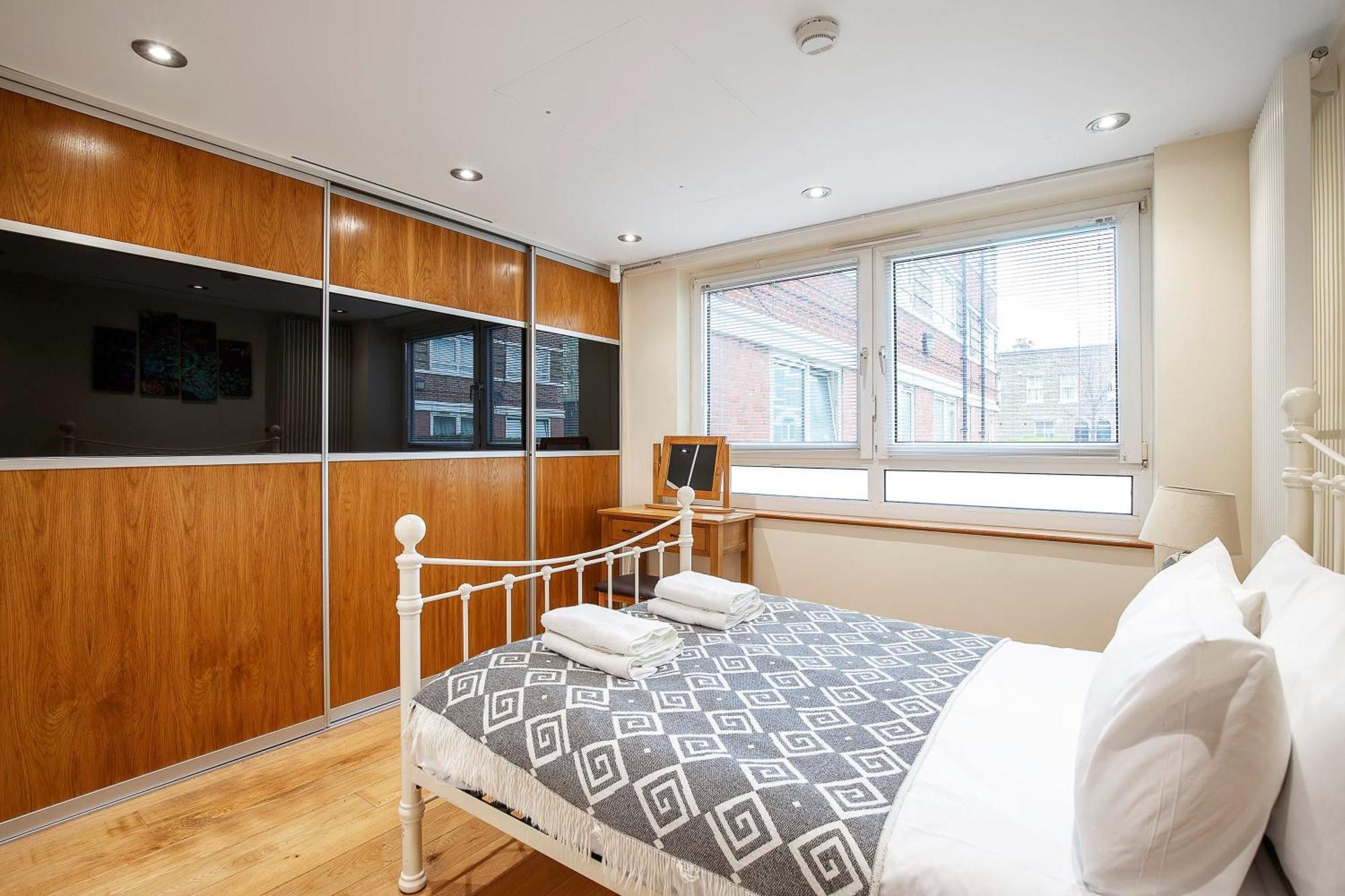 Tower Bridge 2br For 6 With Terrace Apartment *