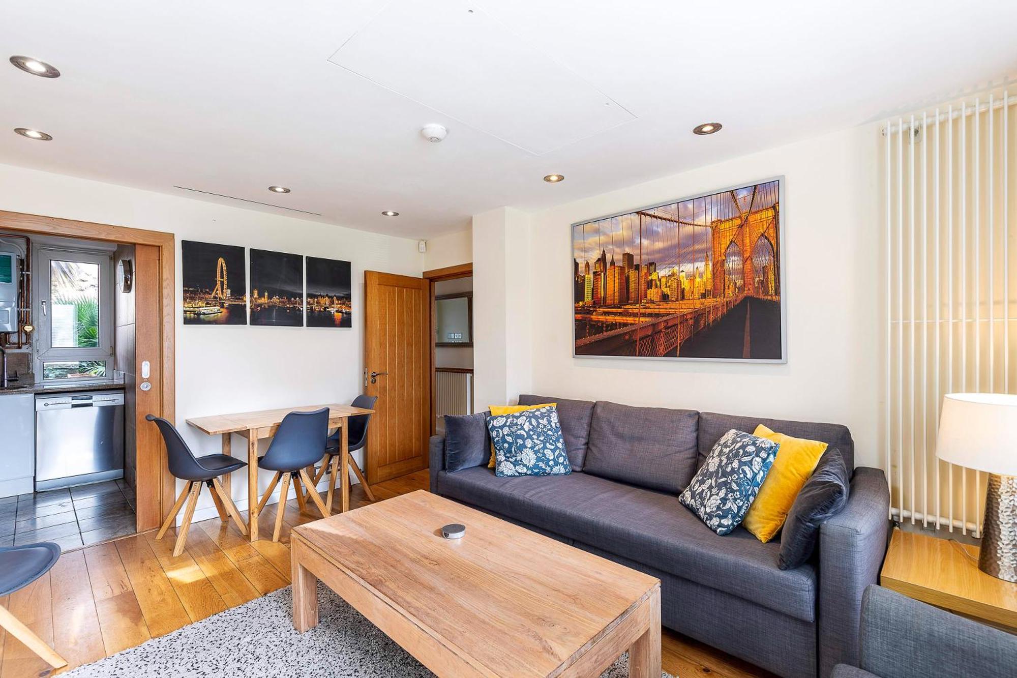 Tower Bridge 2br For 6 With Terrace